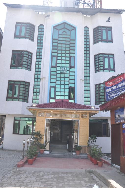 Hotel Azad Durgjan Exteriér fotografie